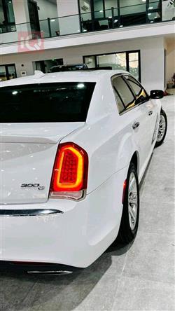 كرايسلر 300